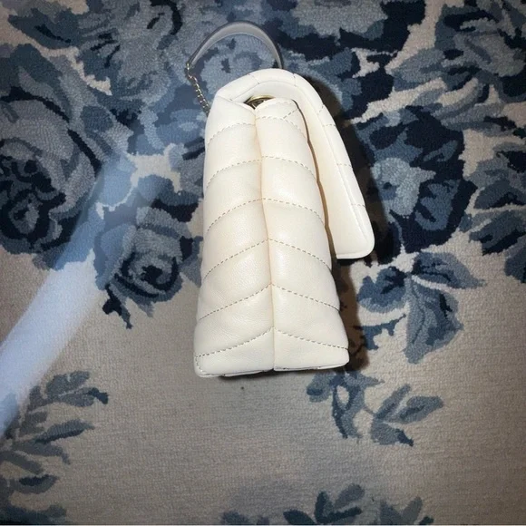 Tory Burch Small Cream Kira Chevron Leather Shoulder Bag - Picture 5 of 16